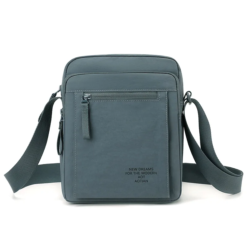 Мужская минималистичная трендовая легкая сумка через плечо, женская сумка-мессенджер из оксфорда, унисекс, для путешествий, работы, портативная сумка для активного отдыха
Мужская минималистичная трендовая легкая сумка через плечо, женская сумка-мессенджер из оксфорда, унисекс, для путешествий, работы, портативная сумка для активного отдыха