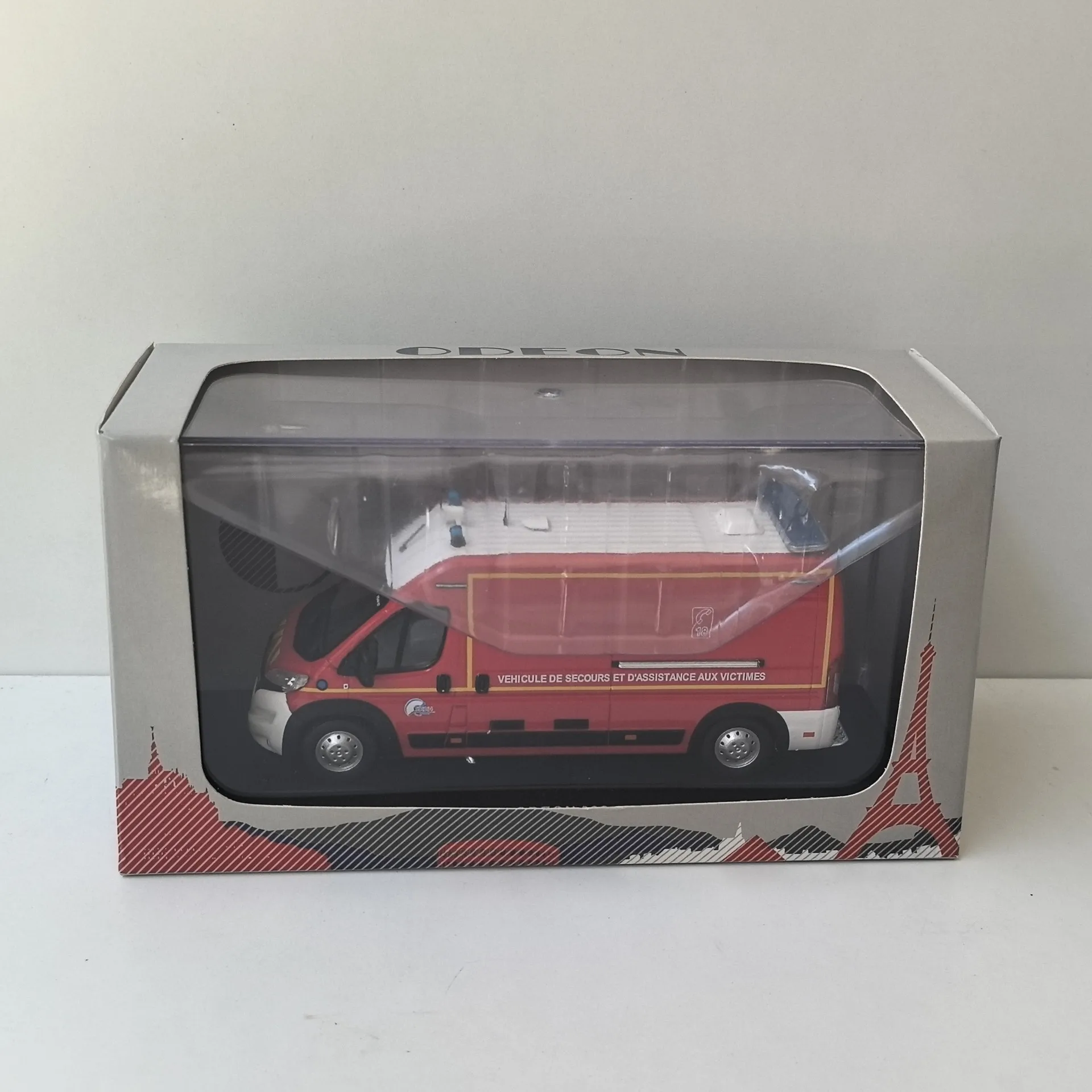 Литой под давлением ODEON масштаб 1/33, PEUGEOT BOXER SDIS 64 Peugeot, модель автомобиля из сплава, Коллекционная игрушка, подарок, сувенир, украшение для дисплея 
Литой под давлением ODEON масштаб 1/33, PEUGEOT BOXER SDIS 64 Peugeot, модель автомобиля из сплава, Коллекционная игрушка, подарок, сувенир, украшение для дисплея