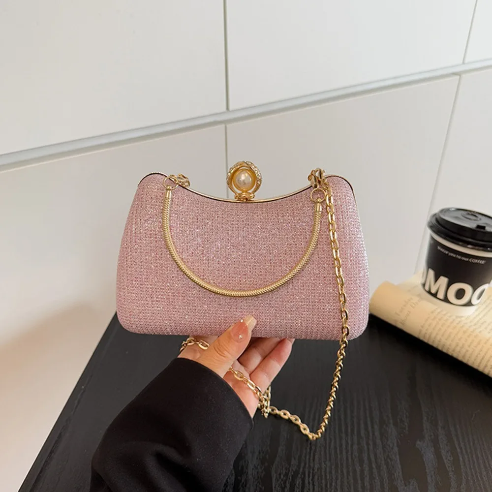 Retro Elegant Evening Banquet Bag Metal Top Handle Large Capacity Ladies Clutch Bag Snap Closure Phone Pouch Handbag Women
Retro Elegant Evening Banquet Bag Metal Top Handle Large Capacity Ladies Clutch Bag Snap Closure Phone Pouch Handbag Women