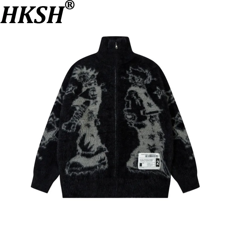 HKSH American Unique Abstract Jacquard Zipper Cardigan Loose Knitted Coat Color Block Sweater Spring Autumn New Man Chic HK10918
HKSH American Unique Abstract Jacquard Zipper Cardigan Loose Knitted Coat Color Block Sweater Spring Autumn New Man Chic HK10918