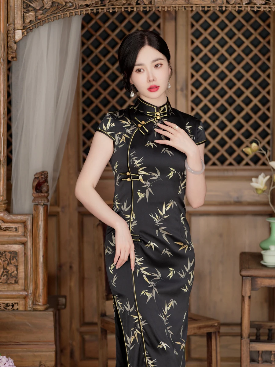 Original Silk Satin Dr Vibrant Traditional Chinese Watercolor Painting Elastic Satin Mid-Length Qipao Sle High Slit or...
Original Silk Satin Dr Vibrant Traditional Chinese Watercolor Painting Elastic Satin Mid-Length Qipao Sle High Slit or...