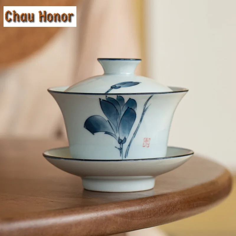 160ml Antique Hand Painted Blue And White Sancai Gaiwan Large Tea Cup Handmade Kung Fu Hand Grasping Ceramic Tea Maker Bowl Gift
160ml Antique Hand Painted Blue And White Sancai Gaiwan Large Tea Cup Handmade Kung Fu Hand Grasping Ceramic Tea Maker Bowl Gift