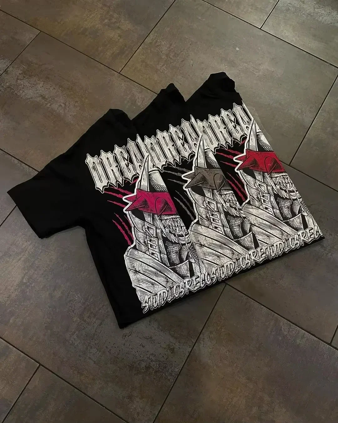 2025 new hip hop casual American T-shirt Streetwear Demon graphic T-shirt Printed cotton large Harajuku Goth short sleeve
2025 new hip hop casual American T-shirt Streetwear Demon graphic T-shirt Printed cotton large Harajuku Goth short sleeve