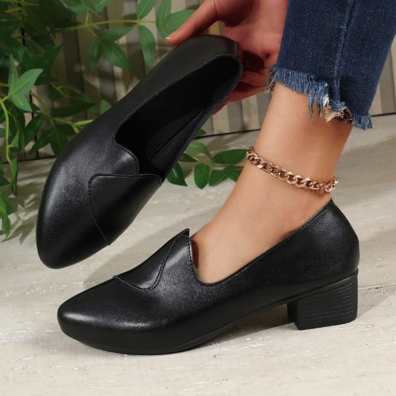2026Spring and autumn new style comfortable soft-soled chunky mid-heel shoes for middle-aged mothers, casual women's shoes, loaf
2026Spring and autumn new style comfortable soft-soled chunky mid-heel shoes for middle-aged mothers, casual women's shoes, loaf