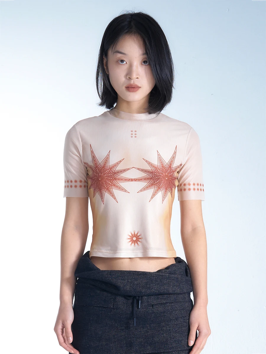 Футболка TROPICEYE Original Retro Future Aosphere с принтом-тату, облегающая, с эффектом оптической иллюзии, уличный стиль
Футболка TROPICEYE Original Retro Future Aosphere с принтом-тату, облегающая, с эффектом оптической иллюзии, уличный стиль