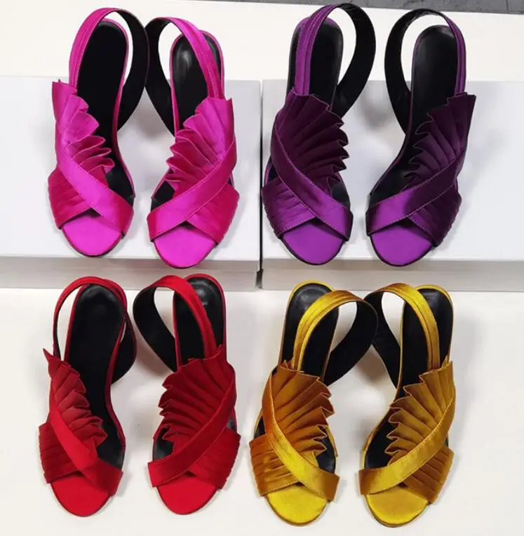 Gold Fuchsia Red Silk Folded Fan Ruffles Side Cutout Sandals Women Pointed Toe Slingbacks High Heels Woman Shoes
Gold Fuchsia Red Silk Folded Fan Ruffles Side Cutout Sandals Women Pointed Toe Slingbacks High Heels Woman Shoes