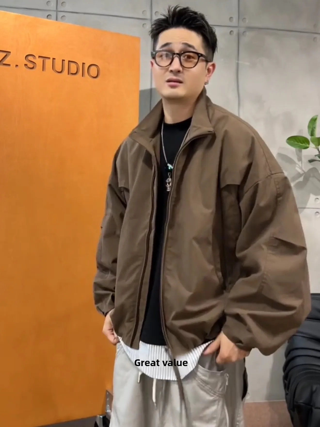Retro American Batwing Sve Stand Collar Jaet Men's Loose Casual Outerwear Autumn Season Faion Brand Line Splicing
Retro American Batwing Sve Stand Collar Jaet Men's Loose Casual Outerwear Autumn Season Faion Brand Line Splicing
