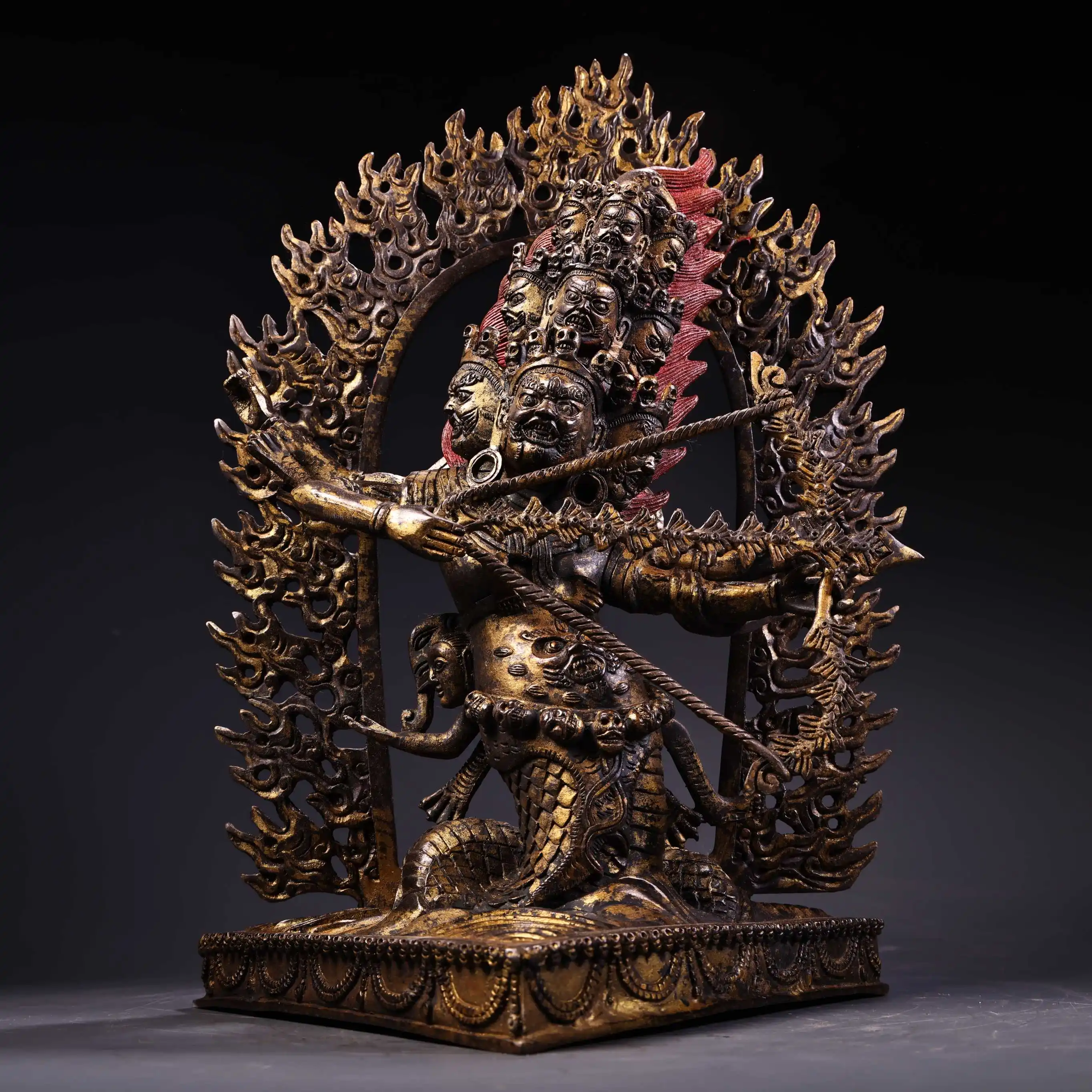 13"Tibetan Temple Collection Old Bronze Gilded Cinnabar High Relief Kurukulle Backlight Station Buddha Amitabha Worship Hall
13"Tibetan Temple Collection Old Bronze Gilded Cinnabar High Relief Kurukulle Backlight Station Buddha Amitabha Worship Hall
