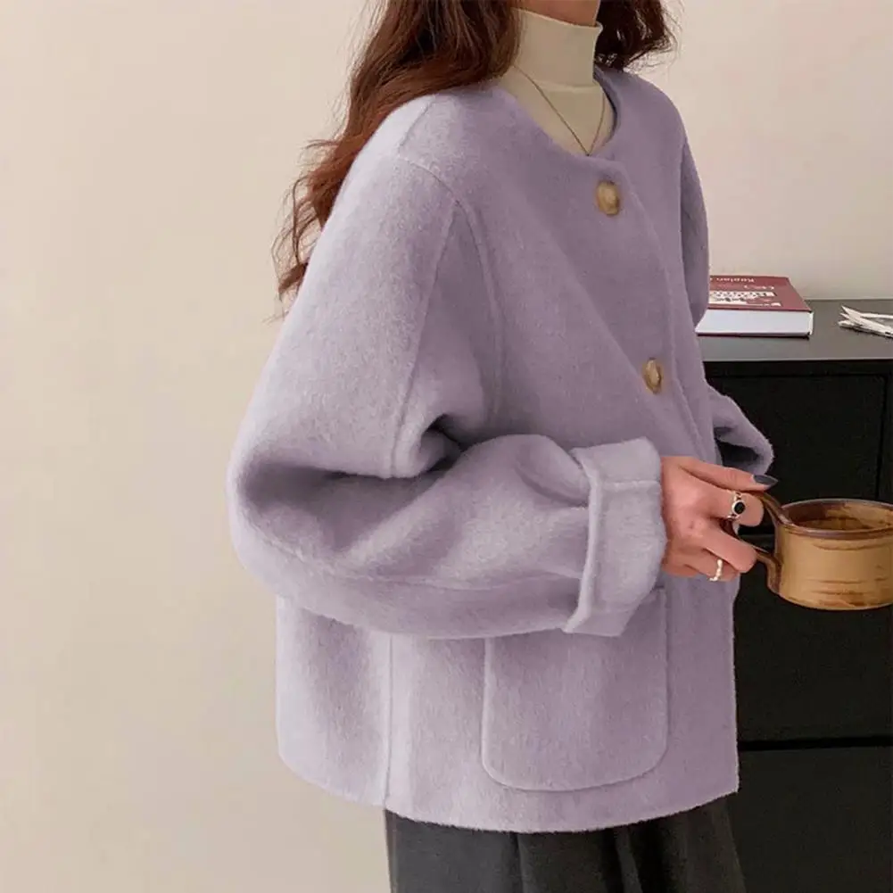 Round Neck Jacket Stylish Woolen Jacket for Women with Crew Neck Side Pockets Single-breasted Design for Fall for Shopping
Round Neck Jacket Stylish Woolen Jacket for Women with Crew Neck Side Pockets Single-breasted Design for Fall for Shopping