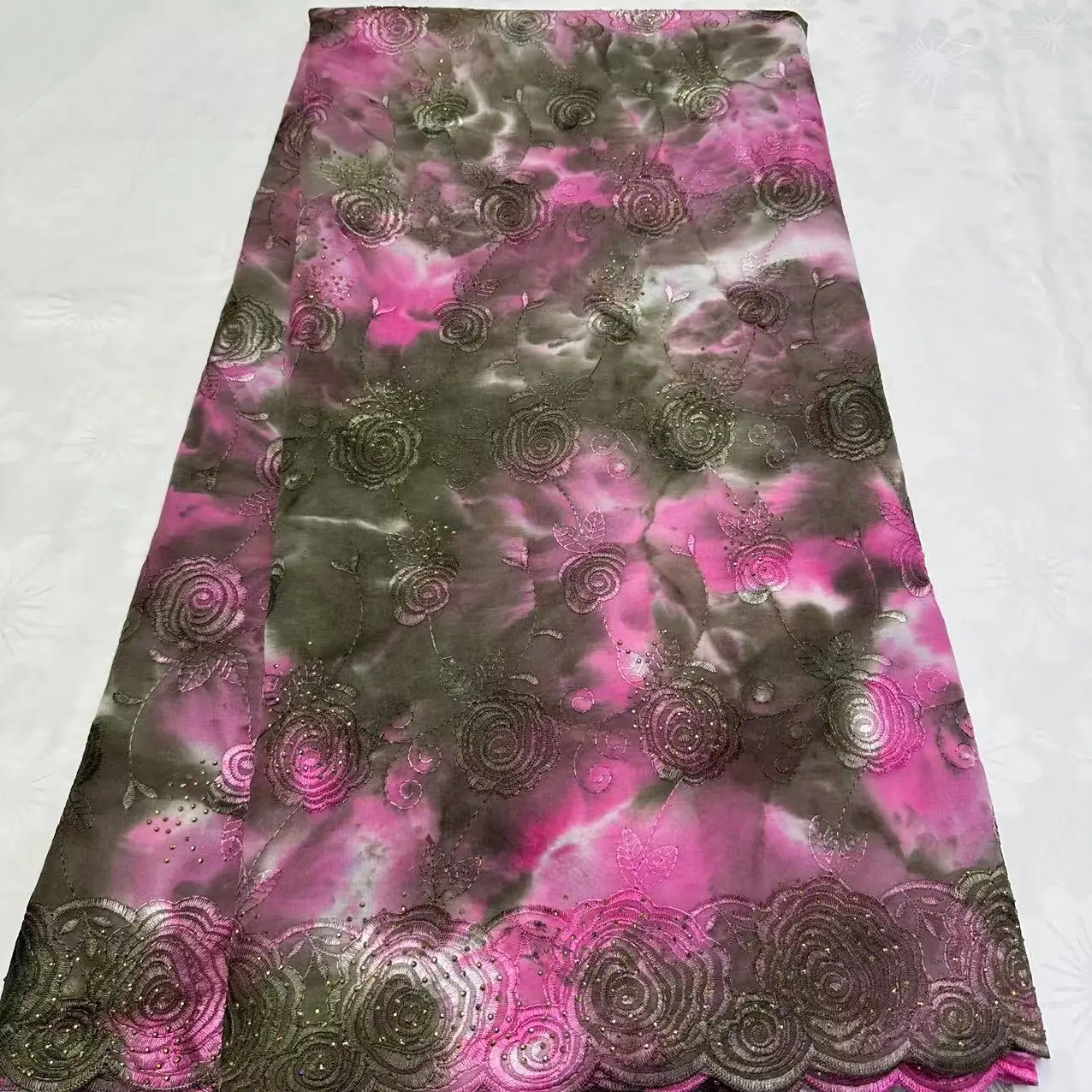 African Cotton Lace Fabric Swiss Voile Lace 2025 Dubai Stones Mesh Fabric New Arrivals 5Yards for Sewing Women Wedding Party L25
African Cotton Lace Fabric Swiss Voile Lace 2025 Dubai Stones Mesh Fabric New Arrivals 5Yards for Sewing Women Wedding Party L25