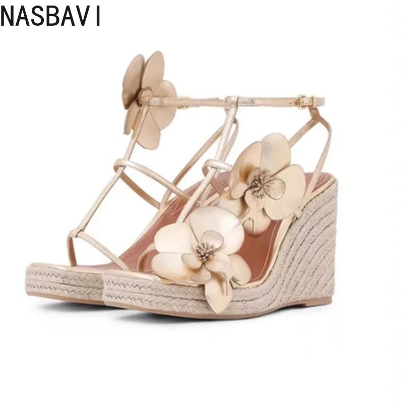 Flower Square Toe High-Heeled Shoes for Women, Slope Heels, Summer Gold One-Piece Sandals High-End Grass Woven Sandals for Women
Flower Square Toe High-Heeled Shoes for Women, Slope Heels, Summer Gold One-Piece Sandals High-End Grass Woven Sandals for Women