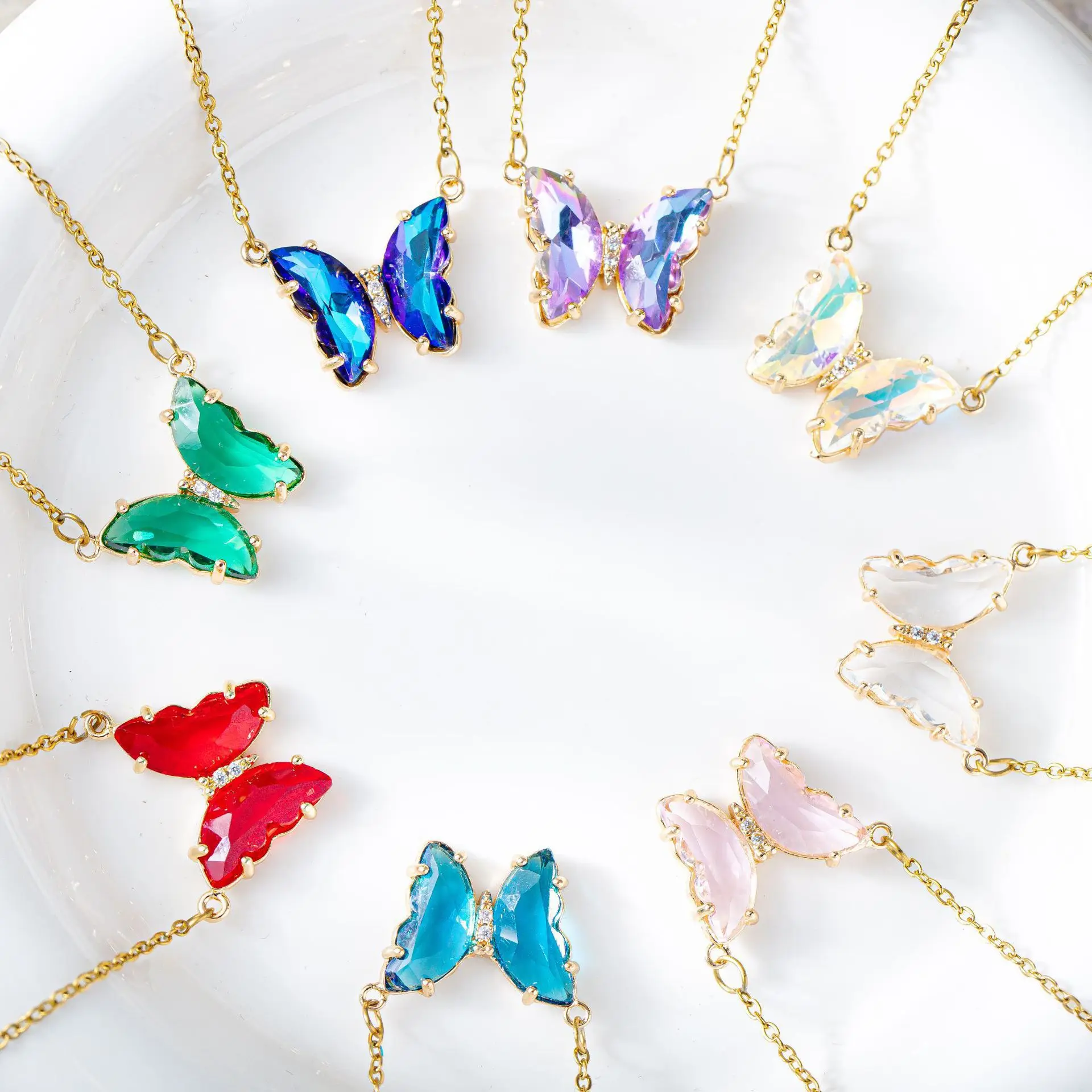 10pcs/ Bag Fashion Gradient Butterfly Pendant Necklace Trendy Personality Ins Light Luxury Girls Comfortable Crystal Jewelry
10pcs/ Bag Fashion Gradient Butterfly Pendant Necklace Trendy Personality Ins Light Luxury Girls Comfortable Crystal Jewelry