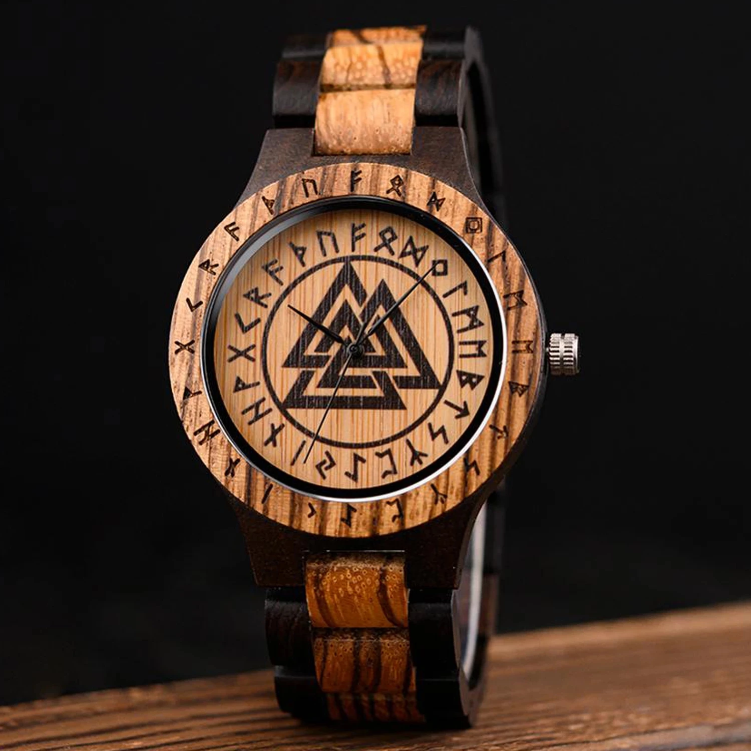 Часы наручные Zegarek Meski BOBOBIRD Vegvisir деревянные для мужчин и женщин, Круглые Наручные часы Runic с золотым шлем Awe, светящиеся часы
Часы наручные Zegarek Meski BOBOBIRD Vegvisir деревянные для мужчин и женщин, Круглые Наручные часы Runic с золотым шлем Awe, светящиеся часы