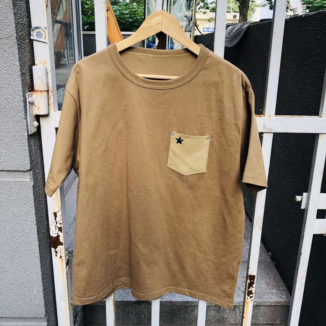 Men's Summer Rivet round Ne Motorcycle ort Sve T-irt Khaki Splice Deer Skin f Sve irt Loose Fit Pure Cotton
Men's Summer Rivet round Ne Motorcycle ort Sve T-irt Khaki Splice Deer Skin f Sve irt Loose Fit Pure Cotton