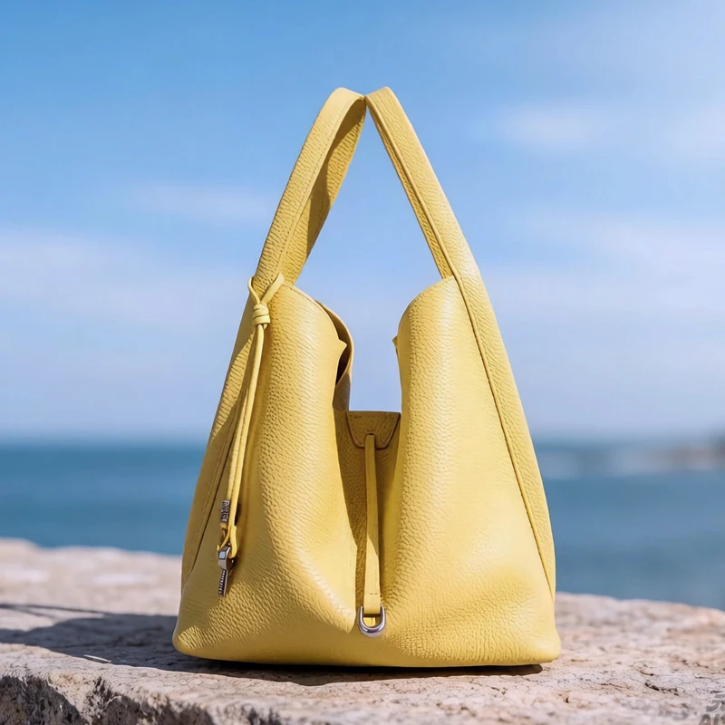 Leather Bucket Bags For Women Luxury Designer Handbag And Purse 2026 New In Cowhide Grain Top Handle Tassel Metal Sheet Shoulder
Leather Bucket Bags For Women Luxury Designer Handbag And Purse 2026 New In Cowhide Grain Top Handle Tassel Metal Sheet Shoulder