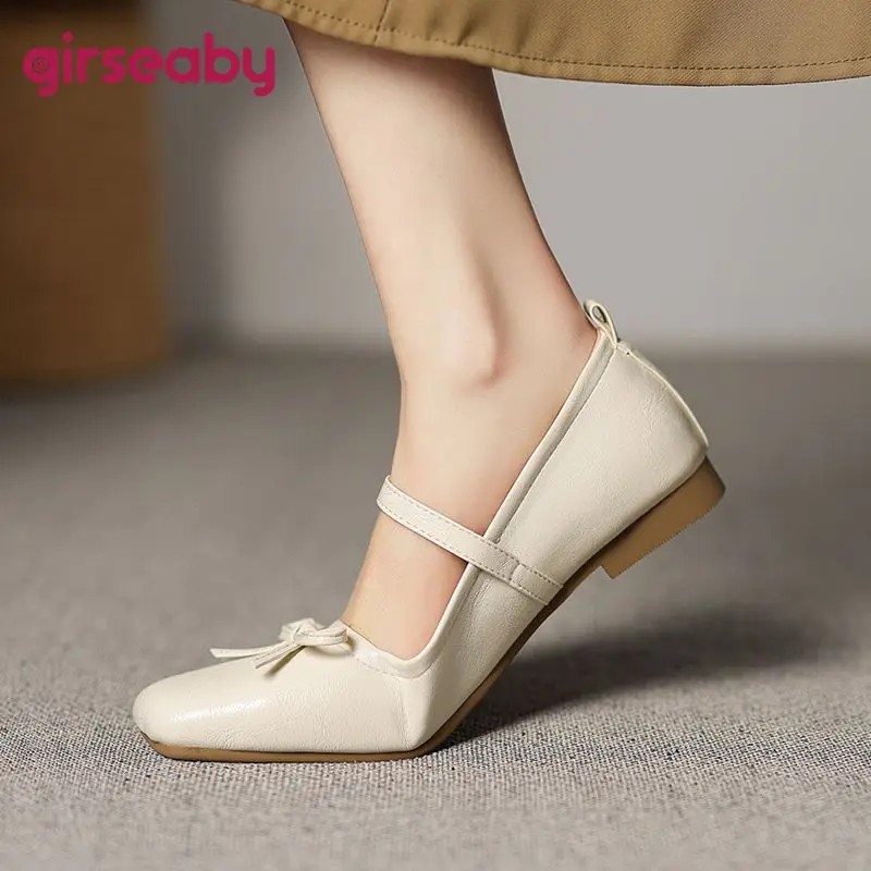 Женские туфли Girseaby в стиле ретро, на плоской подошве, с квадратным носком, с ремешком на пряжке и бантом-бабочкой, размеры 41-42, мягкие, элегантные, для офиса, весенняя обувь
Женские туфли Girseaby в стиле ретро, на плоской подошве, с квадратным носком, с ремешком на пряжке и бантом-бабочкой, размеры 41-42, мягкие, элегантные, для офиса, весенняя обувь