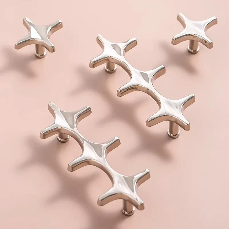 Bright Chrome Cabinet Handles Modern Style Cross Handle for Bedroom Wardrobe Bar Pull Drawer Cupboard Brass Hardware Furniture
Bright Chrome Cabinet Handles Modern Style Cross Handle for Bedroom Wardrobe Bar Pull Drawer Cupboard Brass Hardware Furniture