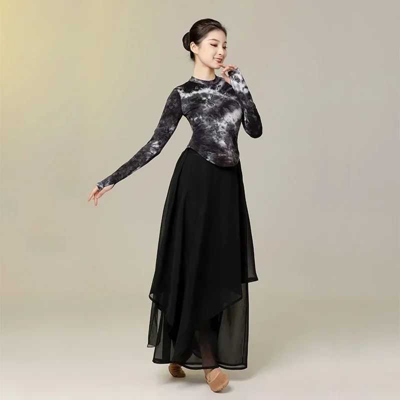 Flowing loose skirt pants performance clothing wide leg pants training clothing ballet clothing gymnastique fille
Flowing loose skirt pants performance clothing wide leg pants training clothing ballet clothing gymnastique fille