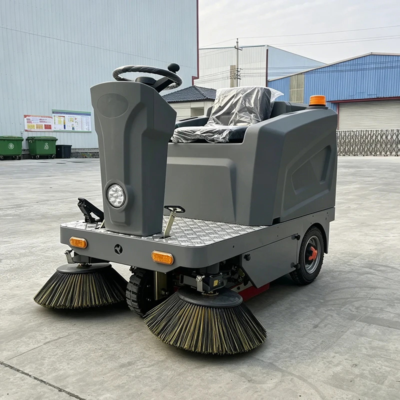 New Automatic Road Cleaning Machine Factory Floor Scrubber Industrial Electric Ride-on Street Sweeper Street Cleaner Equipment