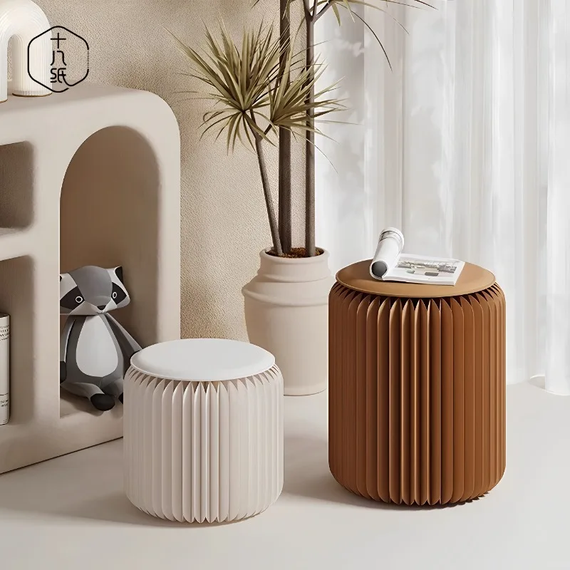 Paper stool folding round low stool change shoes home Internet celebrity portable living room sofa coffee table fashion creative
Paper stool folding round low stool change shoes home Internet celebrity portable living room sofa coffee table fashion creative