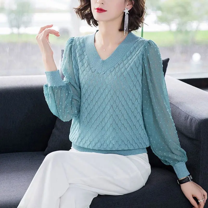 2026 New Summer Thin Lace V-Neck Pullover Sweater Versatile Long Sleeve Knitted Top for Spring Women's Silk Clothing TS805
2026 New Summer Thin Lace V-Neck Pullover Sweater Versatile Long Sleeve Knitted Top for Spring Women's Silk Clothing TS805