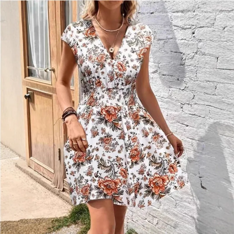 2026 New European American Retro Style Waist Cinching Floral Dress V-neck Short Sleeved Slimming Women's Printed Holiday Skirt
2026 New European American Retro Style Waist Cinching Floral Dress V-neck Short Sleeved Slimming Women's Printed Holiday Skirt