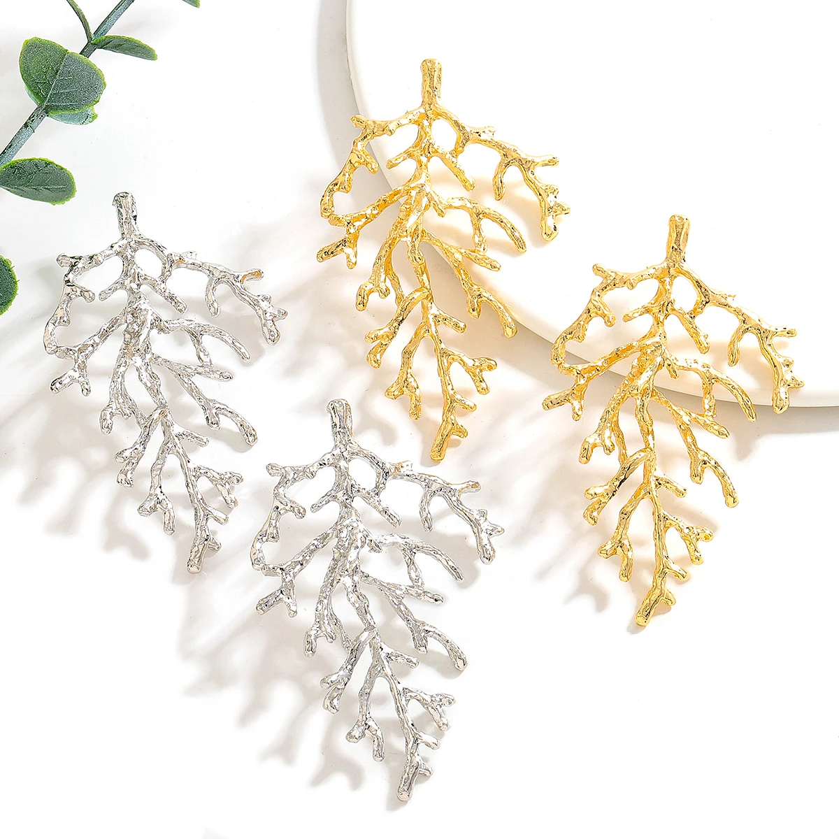 2025 New 2pcs Statement Stainless Steel Coral Tree Drop Dangle Earrings Rust Proof Metal Gold Color Fashion Personality Jewelry
2025 New 2pcs Statement Stainless Steel Coral Tree Drop Dangle Earrings Rust Proof Metal Gold Color Fashion Personality Jewelry