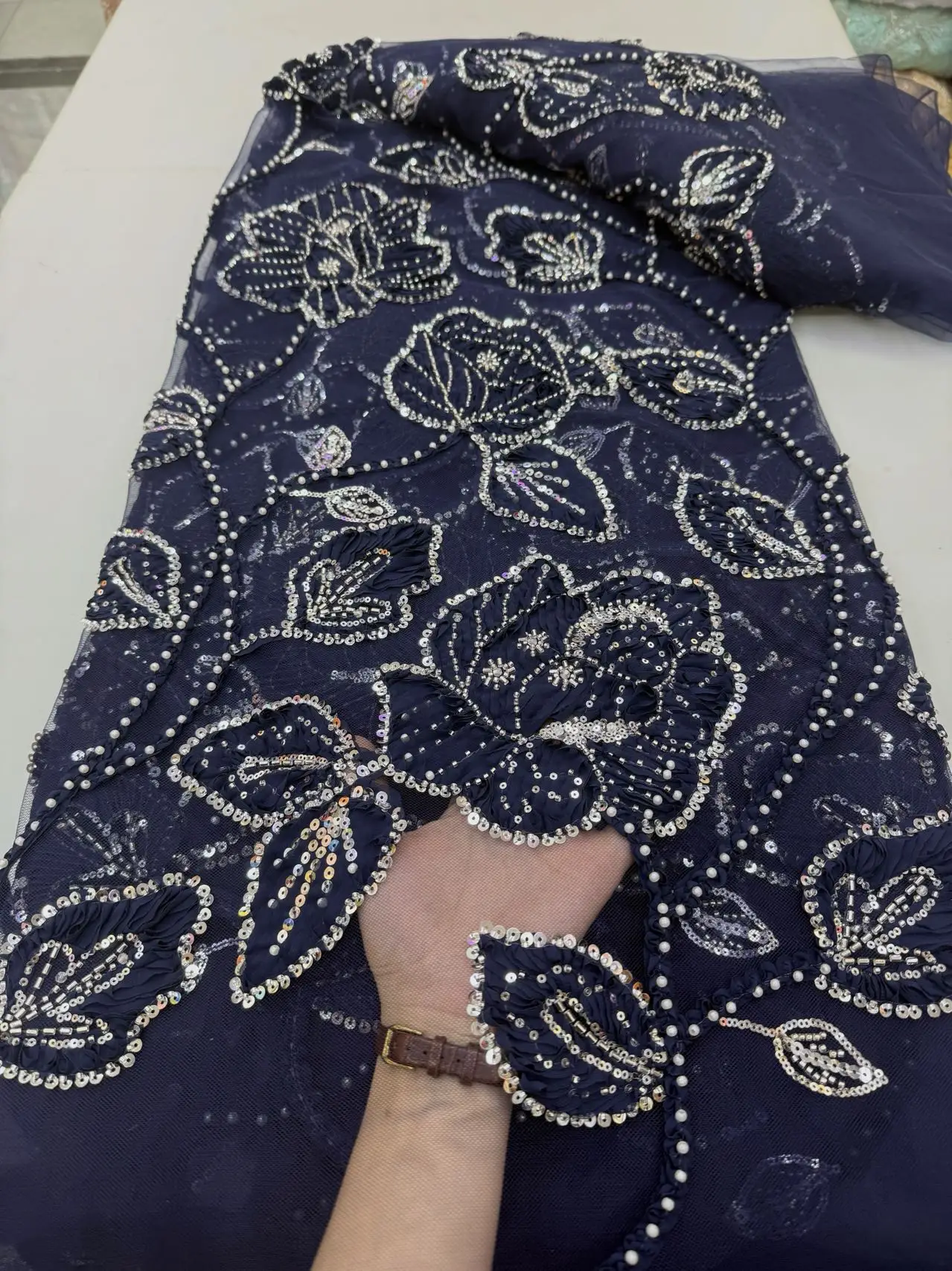 Luxury Navy Blue African Mesh Sequins Lace Fabric 2025 High Quality French Embroidery Groom 3d Lace Fabric Women Eevening Dress
Luxury Navy Blue African Mesh Sequins Lace Fabric 2025 High Quality French Embroidery Groom 3d Lace Fabric Women Eevening Dress
