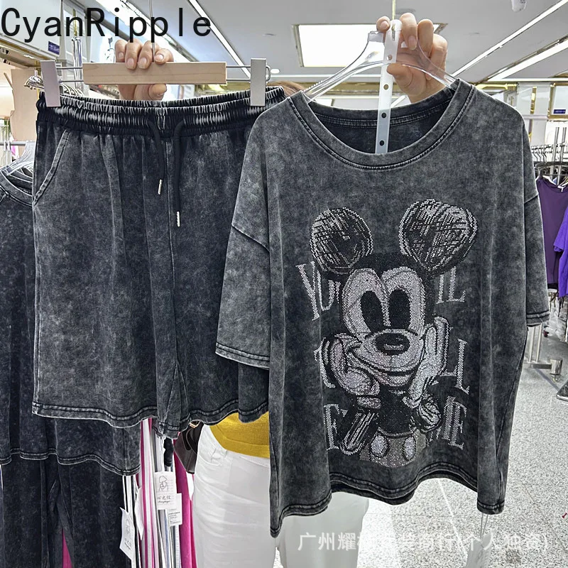 American Retro Women Two-piece Set Hot Diamonds Mickey Loose Short Sleeve T-shirt Top + Elastic Waist Casual Straight Shorts
American Retro Women Two-piece Set Hot Diamonds Mickey Loose Short Sleeve T-shirt Top + Elastic Waist Casual Straight Shorts