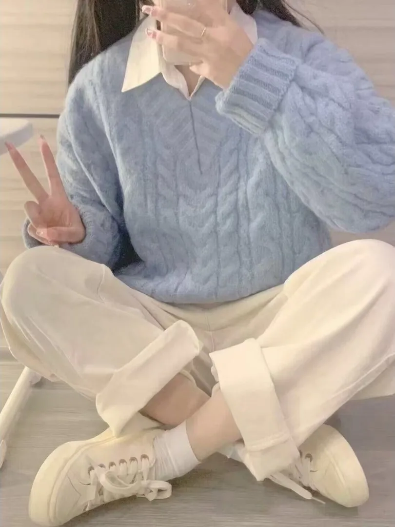 Thiened V-Ne Twisted Sweater Women's Loose Sle Autumn Winter New Faion Outerwear Casual Top in Milk Blue Color
Thiened V-Ne Twisted Sweater Women's Loose Sle Autumn Winter New Faion Outerwear Casual Top in Milk Blue Color