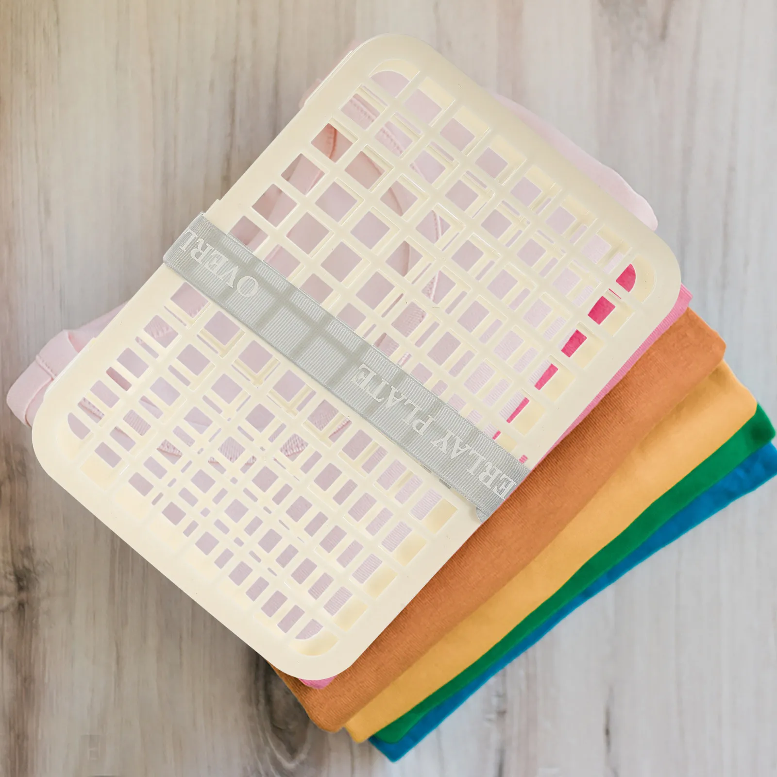 Набор из 5 складных досок для хранения одежды из полипропилена: быстрое решение для организации свитеров, рубашек, брюк в шкафу
Набор из 5 складных досок для хранения одежды из полипропилена: быстрое решение для организации свитеров, рубашек, брюк в шкафу