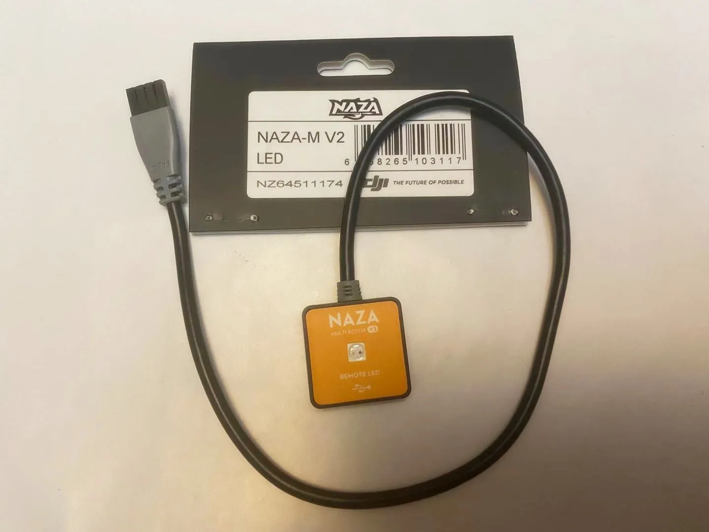 DJI NAZA-M V2 GPS flight control, Nacha, flight control LED indicator, parameter adjustment connection 
DJI NAZA-M V2 GPS flight control, Nacha, flight control LED indicator, parameter adjustment connection
