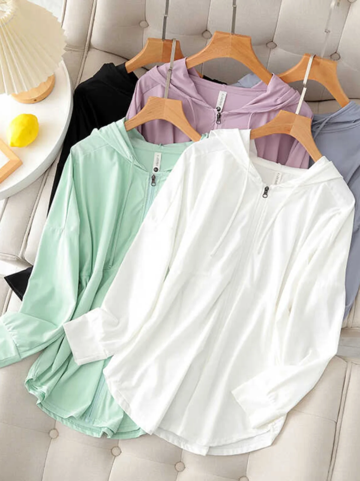 Summer Casual Ice Silk Women's plus Size Hooded Zipper UV Protection Light Weight Coat Air Conditioning Shirt Outerwear
Summer Casual Ice Silk Women's plus Size Hooded Zipper UV Protection Light Weight Coat Air Conditioning Shirt Outerwear