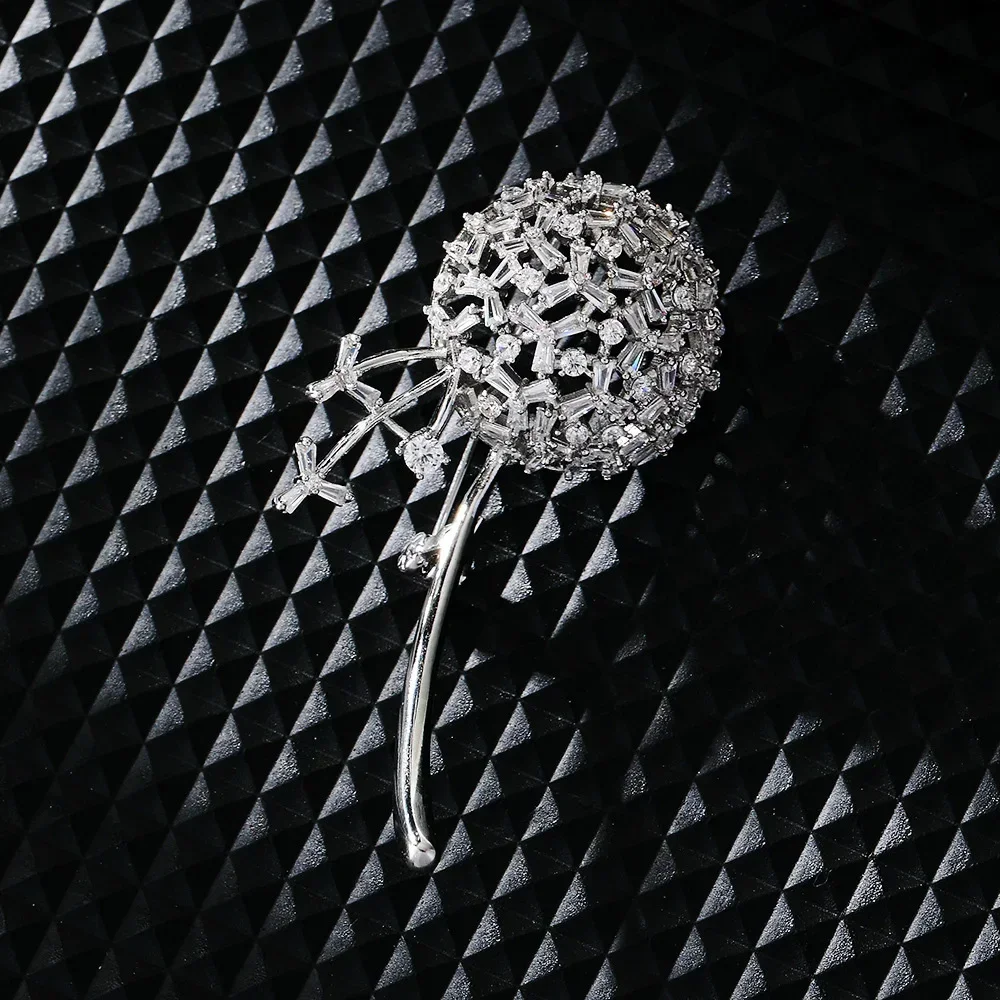 Crystal Geometric Ball Rhinestone Brooches for Women Creative Heart Lapel Pins Clothing Jewelry Accessories Best Gift
Crystal Geometric Ball Rhinestone Brooches for Women Creative Heart Lapel Pins Clothing Jewelry Accessories Best Gift