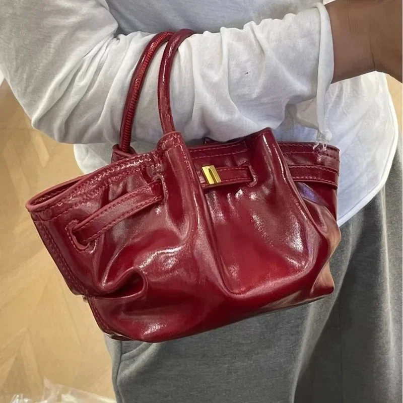 2024 New Niche Luxury Women's Bags Handbags Matte Suede Suede Leather Women's Bags
2024 New Niche Luxury Women's Bags Handbags Matte Suede Suede Leather Women's Bags