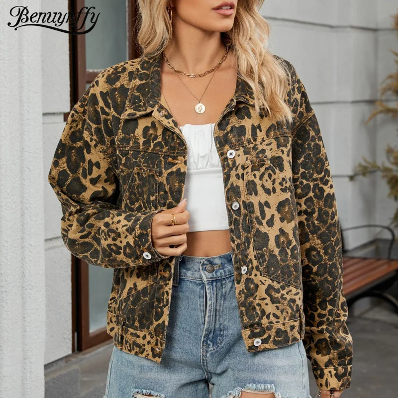 Benuynffy Leopard Print Retro Short Denim Jacket Women's Autumn 2025 Single Breasted Long Sleeve Loose Streetwear Jean Coat
Benuynffy Leopard Print Retro Short Denim Jacket Women's Autumn 2025 Single Breasted Long Sleeve Loose Streetwear Jean Coat