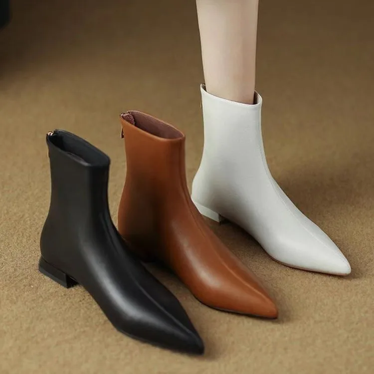 Женские ботинки, кожаные короткие ботинки с носком, Осенние Женские однотонные ботильоны, черные ботинки из мягкой кожи на низком каблуке 
Женские ботинки, кожаные короткие ботинки с носком, Осенние Женские однотонные ботильоны, черные ботинки из мягкой кожи на низком каблуке