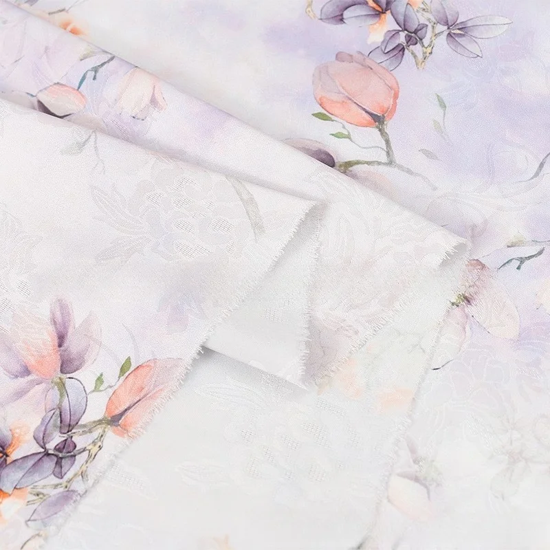 The fabric of white jacquard cheongsam and Hanfu dress is orange small flower printed
The fabric of white jacquard cheongsam and Hanfu dress is orange small flower printed
