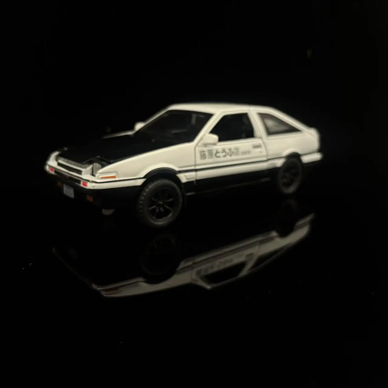 1:32 Toyota AE86 спортивный автомобиль из сплава, модель миниатюрного автомобиля, игрушечный автомобиль, литой под давлением металлический звуковой свет, транспортные средства для детей, подарок на день рождения
1:32 Toyota AE86 спортивный автомобиль из сплава, модель миниатюрного автомобиля, игрушечный автомобиль, литой под давлением металлический звуковой свет, транспортные средства для детей, подарок на день рождения