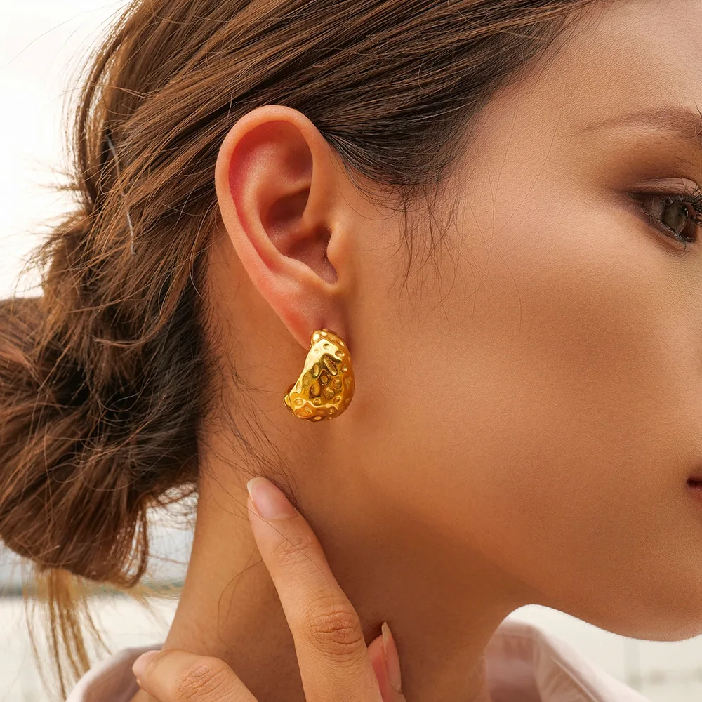 Stainless Steel PVD 18K Gold Plated Tarnish Small Size Rugged Hoop Earrings For Woman Jewelry Wholesale Summer Trendy
Stainless Steel PVD 18K Gold Plated Tarnish Small Size Rugged Hoop Earrings For Woman Jewelry Wholesale Summer Trendy