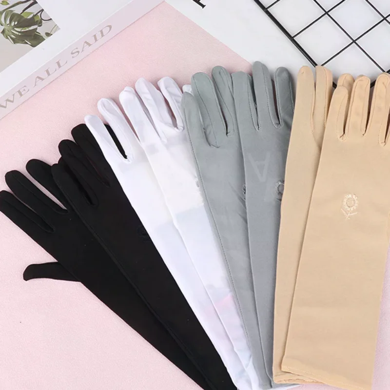 Женские солнцезащитные перчатки средней длины для вождения; Дышащая эластичная ткань, идеально подходит для весны и лета.
Женские солнцезащитные перчатки средней длины для вождения; Дышащая эластичная ткань, идеально подходит для весны и лета.