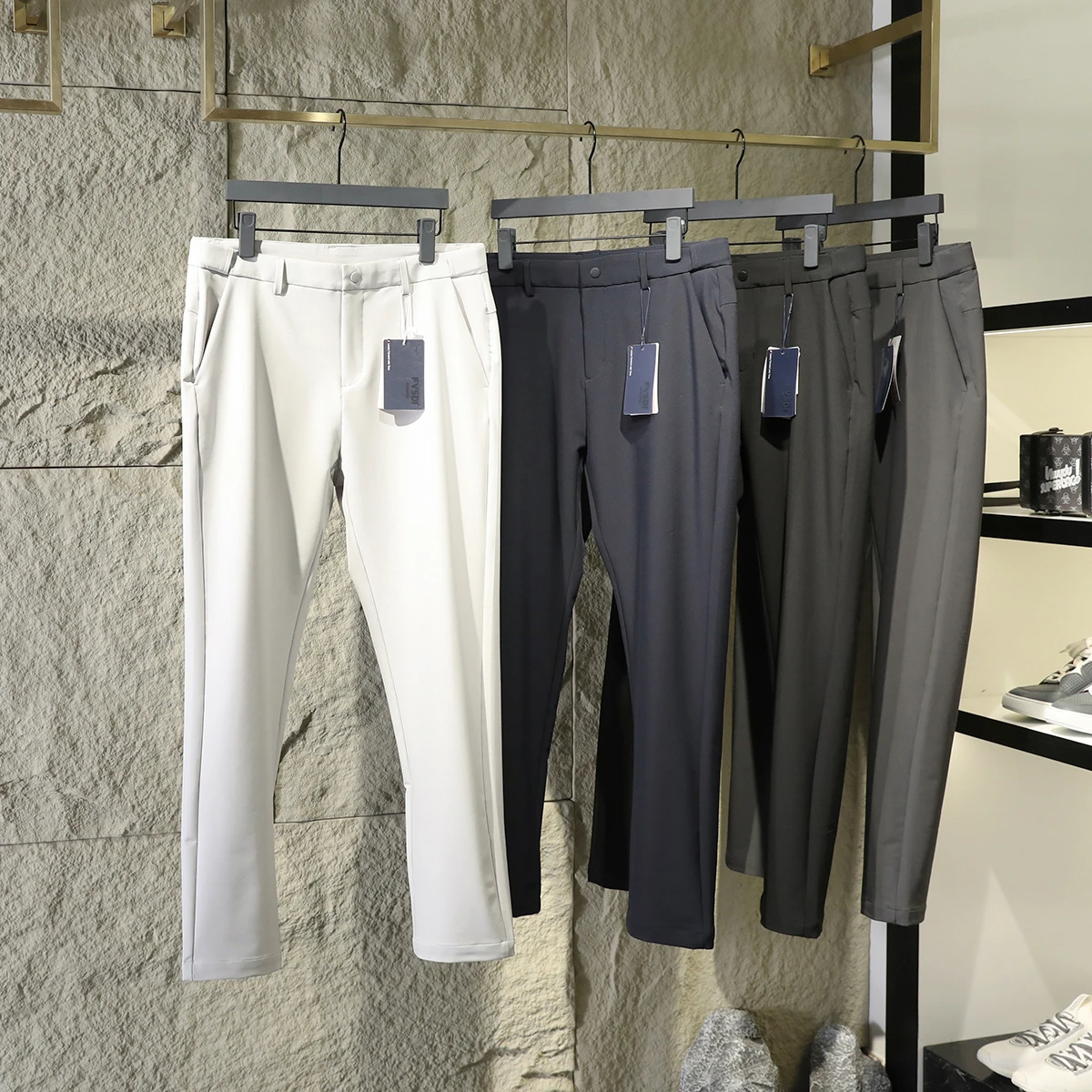 Outdoor High-End Line Men's Elastic Casual Pants Breathable Spla-Proof 3D Tailoring Long Trousers for Youth in Autumn
Outdoor High-End Line Men's Elastic Casual Pants Breathable Spla-Proof 3D Tailoring Long Trousers for Youth in Autumn