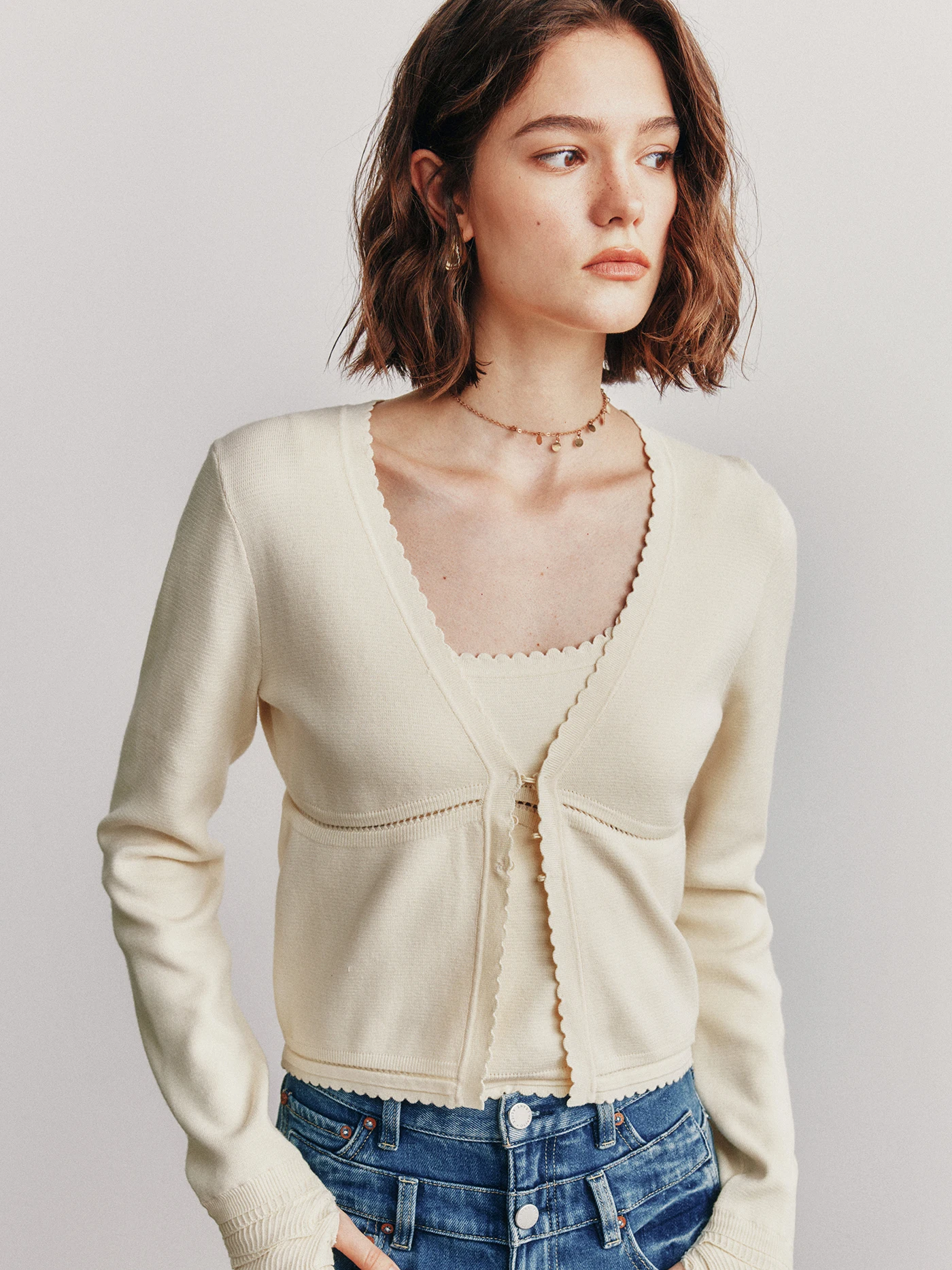 Ele lectual Simple Commute V-Ne Long Sve ажурный вязаный топ U-Ne жилет комплект женский модный комплект
Ele lectual Simple Commute V-Ne Long Sve ажурный вязаный топ U-Ne жилет комплект женский модный комплект