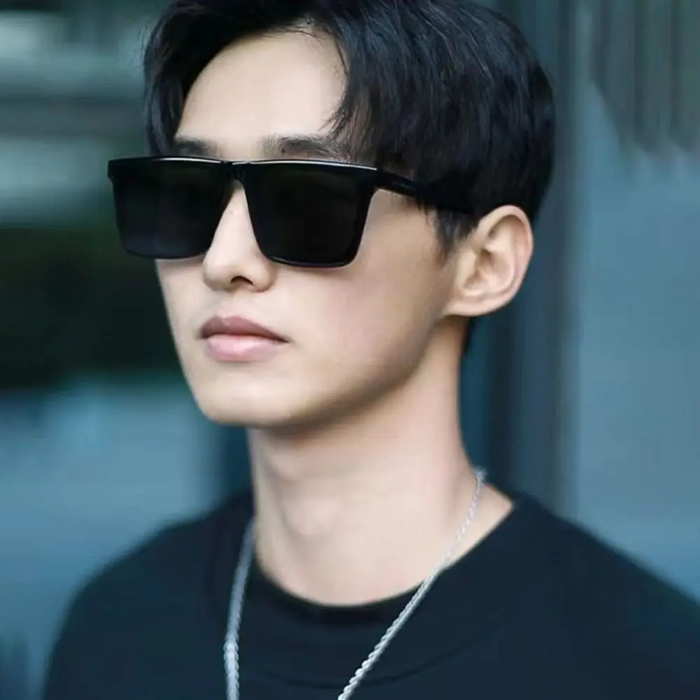 Simple Square Frame Sunglasses Trendy Street Photos Sun-Protective Eyewear Punk Summer Decoration Driving Glasses for women man
Simple Square Frame Sunglasses Trendy Street Photos Sun-Protective Eyewear Punk Summer Decoration Driving Glasses for women man