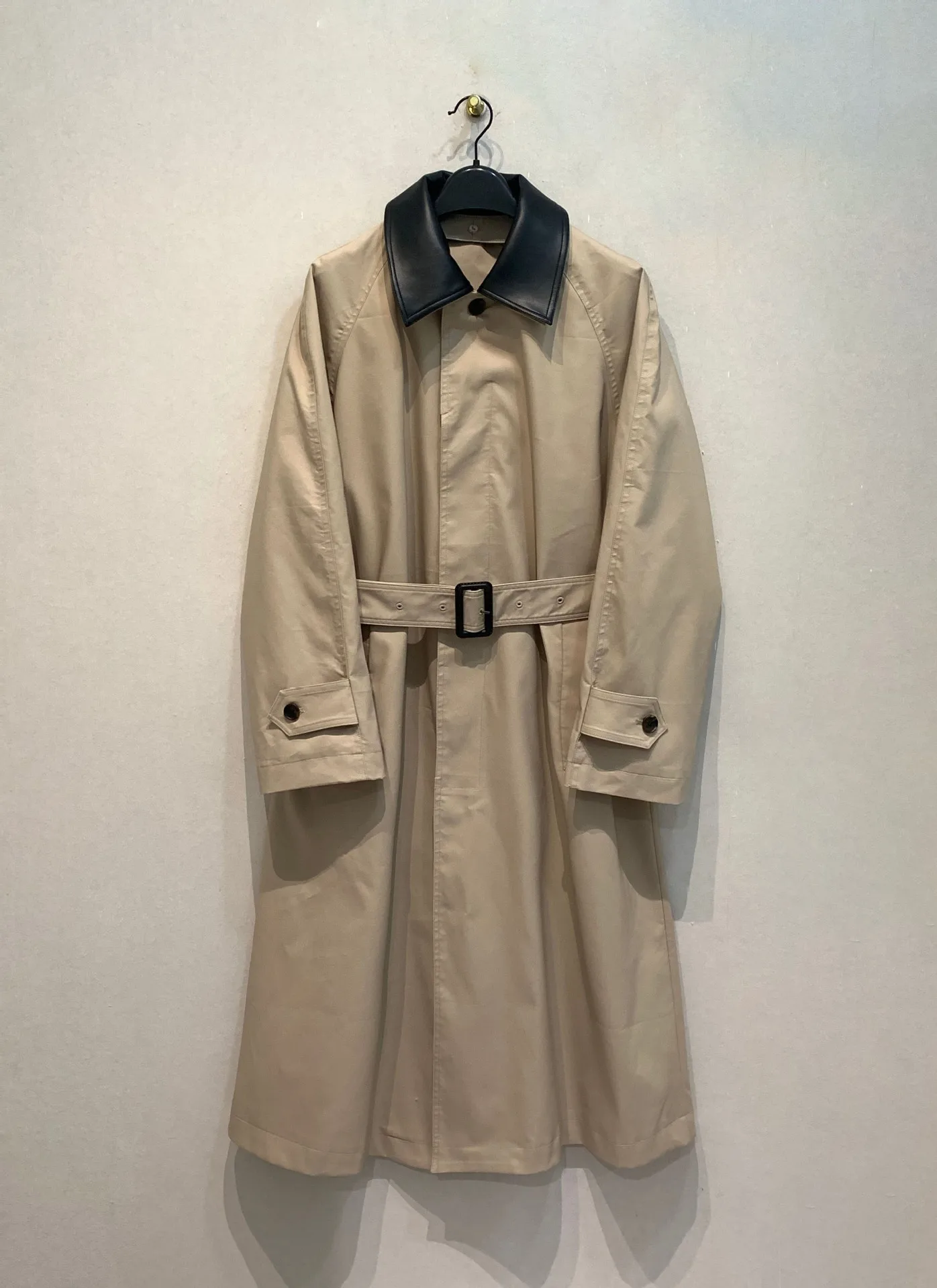 Японская винтажная элегантная куртка Minority Moda, осенне-зимняя новая повседневная ветровка с профилем, свободное тонкое пальто средней длины
Японская винтажная элегантная куртка Minority Moda, осенне-зимняя новая повседневная ветровка с профилем, свободное тонкое пальто средней длины