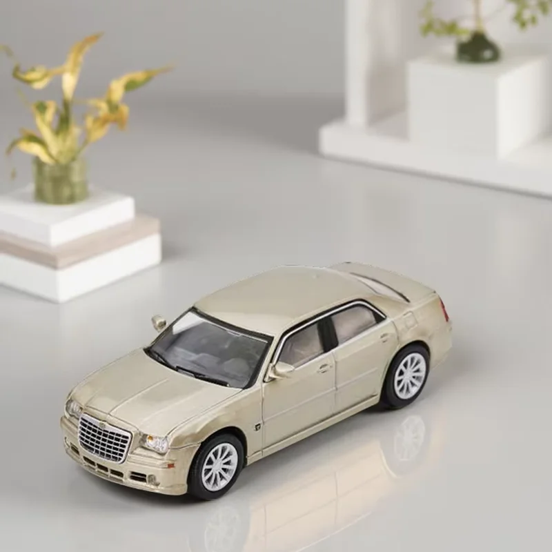 DCT 1:64 Scale Alloy Chrysler 300C Car Model Static Collection Decorated Holiday Gifts Toys
DCT 1:64 Scale Alloy Chrysler 300C Car Model Static Collection Decorated Holiday Gifts Toys