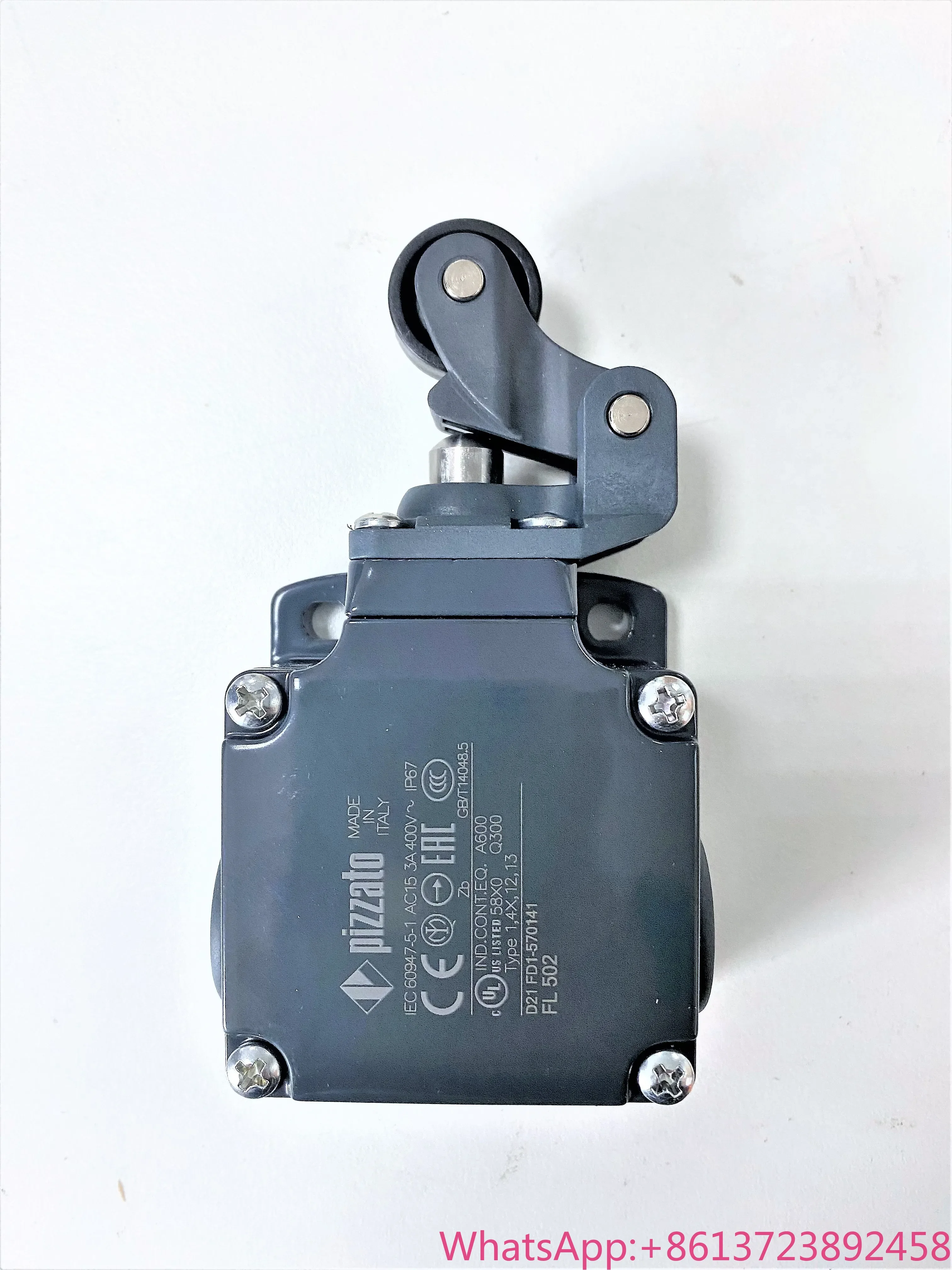 New Original Pizzato restricted switch FL 502
New Original Pizzato restricted switch FL 502