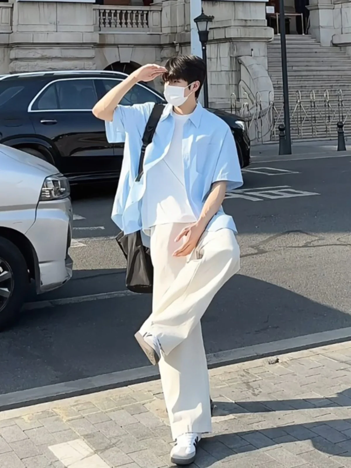 Ice Silk Blue Short Sleeve Shirt Men's Summer Thin Outerwear Beach Style Male Teens Clothing Lightweight Polyester Fiber
Ice Silk Blue Short Sleeve Shirt Men's Summer Thin Outerwear Beach Style Male Teens Clothing Lightweight Polyester Fiber