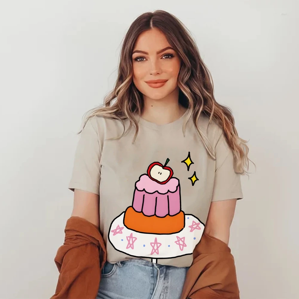 Hot Sale Trendy Y2K Women's Short Sleeve Cute Aesthetic Cute cartoon cake design Women's Casual Graphic T-shirt CuteCore Fashion
Hot Sale Trendy Y2K Women's Short Sleeve Cute Aesthetic Cute cartoon cake design Women's Casual Graphic T-shirt CuteCore Fashion