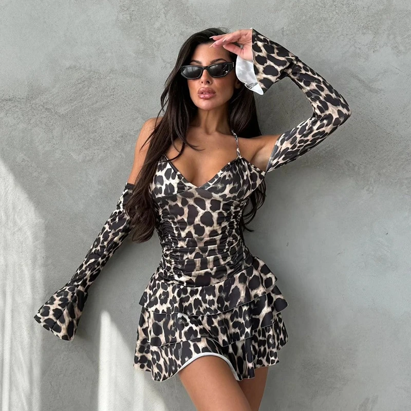 Leopard Ruffle Halter Mini Dress Women's Sexy V Neck Backless Lace Up Slim Party Dress Printed Long Sleeve Short Dress
Leopard Ruffle Halter Mini Dress Women's Sexy V Neck Backless Lace Up Slim Party Dress Printed Long Sleeve Short Dress